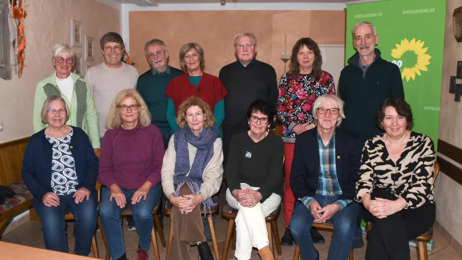 Gehen zuversichtlich in die Stadtratswahl: Die Kandidatinnen und Kandidaten von Bündnis 90/Die Grünen in Windsbach. (Foto: Barbara Kurth)