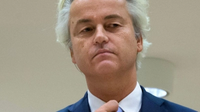 Wilders sagt, er mache den Weg frei für eine rechte Koalition und eine Politik, die auf weniger Immigration und Asyl ziele. (Foto: Peter Dejong/AP/dpa)