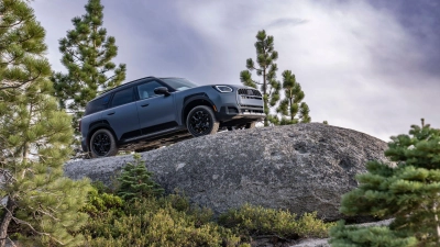 Mini-SUV für Abenteuerlustige: Die Untamed Edition des Mini Countryman hat robustere Anbauteile und mehr Bodenfreiheit. (Foto: Bernhard Filser/BMW AG/dpa-tmn)