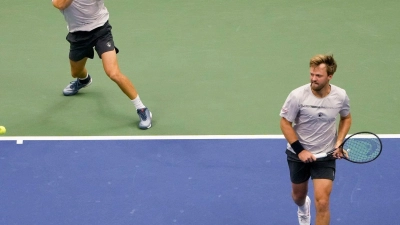 Tim Pütz (l) und Kevin Krawietz verpassen ihren ersten gemeinsamen Grand-Slam-Titel. (Foto: Pamela Smith/AP/dpa)