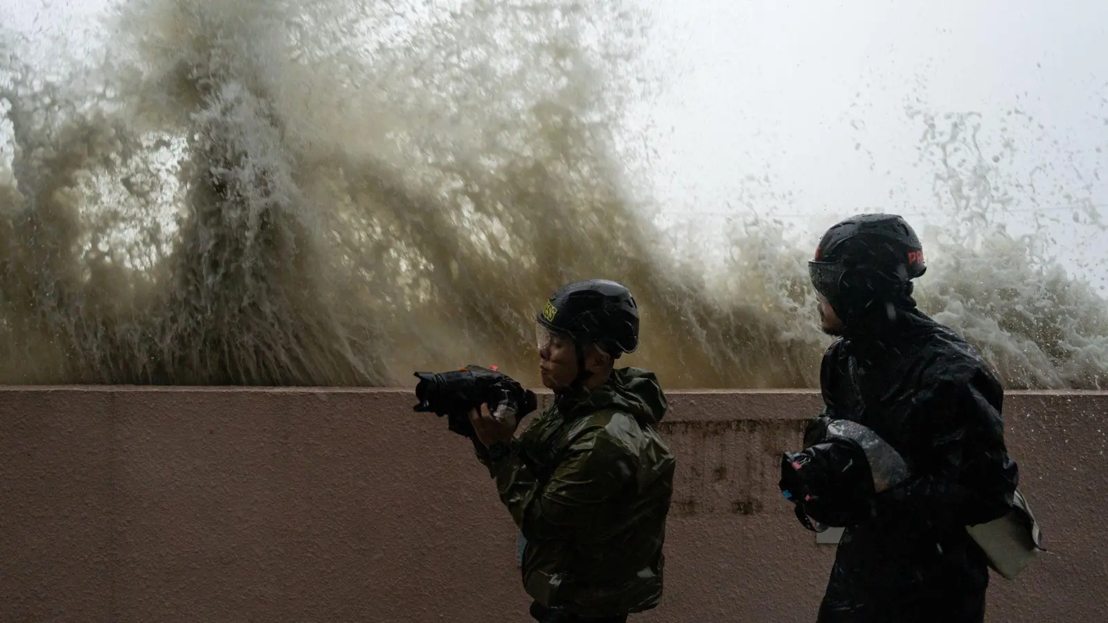 Der Taifun „Ragasa“ im September war einer der schwersten Stürme der zu Ende gegangenen Wirbelsturmsaison. In Hongkong richtete er Schäden an. (Archivbild) (Foto: Vernon Yuen/Nexpher via ZUMA Press Wire/dpa)