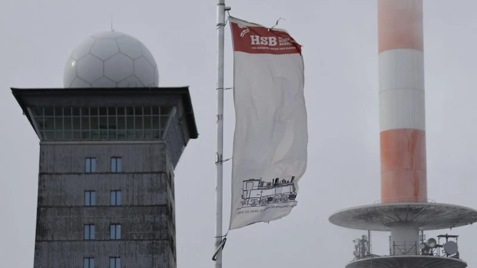 Deutschland steht ein stürmisches Wochenende bevor. (Foto: Matthias Bein/dpa)