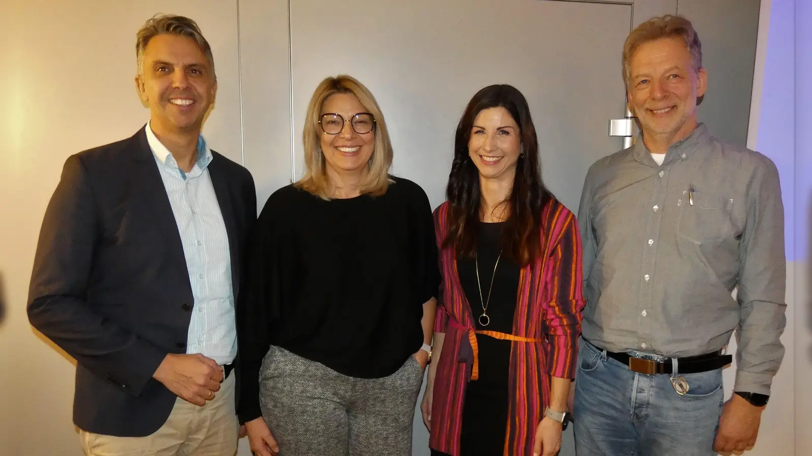 Engagieren sich für das Krankenhaus (von links): der neuer kaufmännische Direktor Frank Reza, Pflegedirektorin Sandra Henneck, Michaela Ebner und der ärztliche Direktor Mathias Kilian. (Foto: Karl-Heinz Gisbertz)