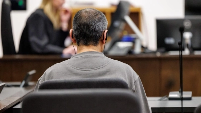 Das Motiv war nach Ansicht der Staatsanwaltschaft Rache: Der Cousin soll angeblich die Schwester des Angeklagten vor ungefähr 20 Jahren in Syrien getötet haben. (Archivbild) (Foto: Daniel Karmann/dpa)