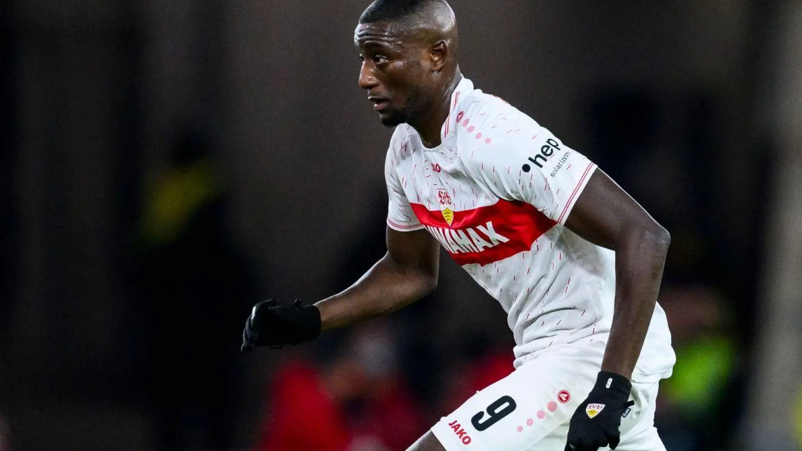 VfB-Stürmer Serhou Guirassy wurde im Testspiel Guineas gegen Nigeria angeschlagen ausgewechselt. (Foto: Tom Weller/dpa)