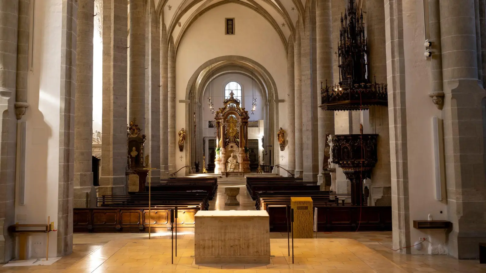 Seit 2019 war die Kirche für die umfangreiche Sanierung geschlossen gewesen. (Archivbild) (Foto: Lennart Preiss/dpa)