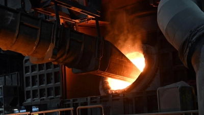  Die Lösungen für die Stahlindustrie liegen aus Sicht der IG Metall auf dem Tisch. (Archivbild)  (Foto: Federico Gambarini/dpa)