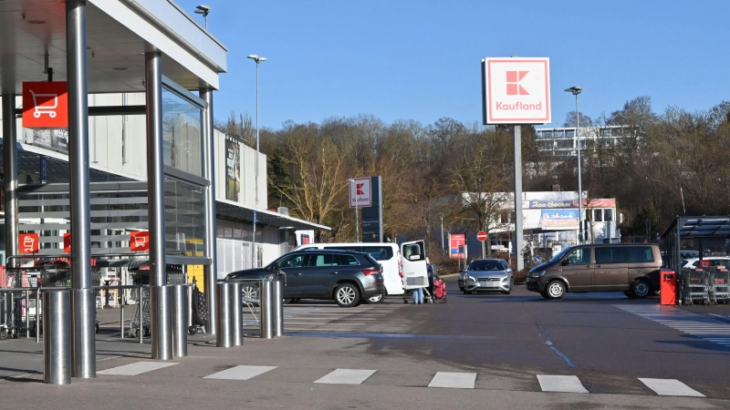 Ab Mai soll im Kaufhaus in der Ritter-von-Lang-Allee in Ansbach eine Bäckerei einziehen, die in der Stadt schon bekannt ist. (Foto: Anna Beigel)