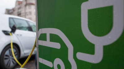 Das Interesse an der neuen staatlichen Förderung zum Elektroauto-Kauf ist groß. (Foto: Hendrik Schmidt/dpa)
