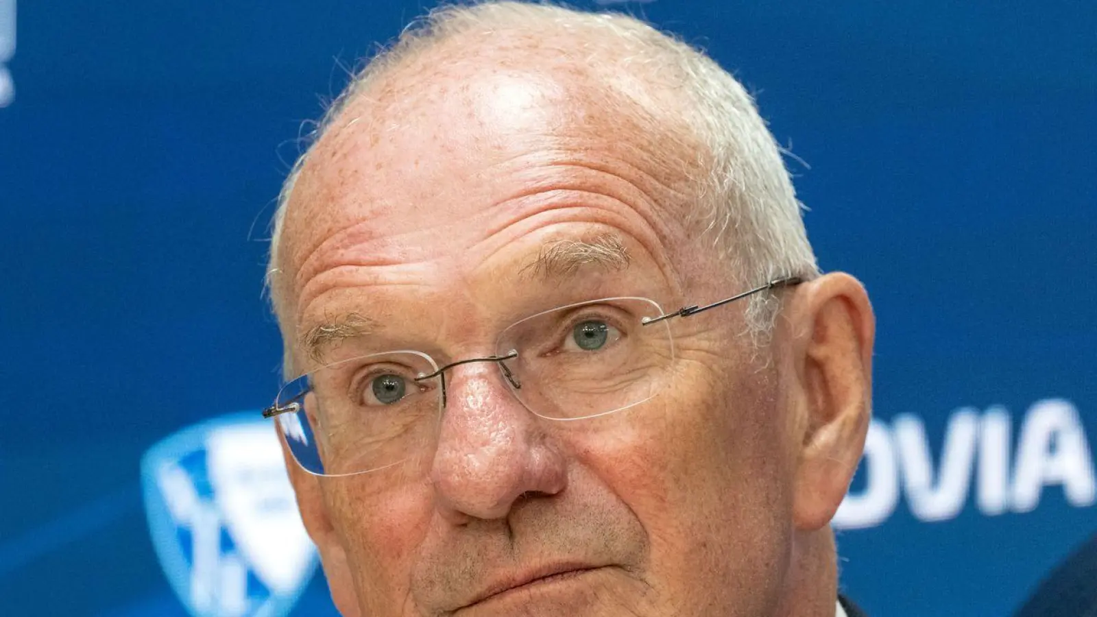 Hans-Peter Villis ist nicht mehr Präsident beim VfL Bochum (Foto: Bernd Thissen/dpa)