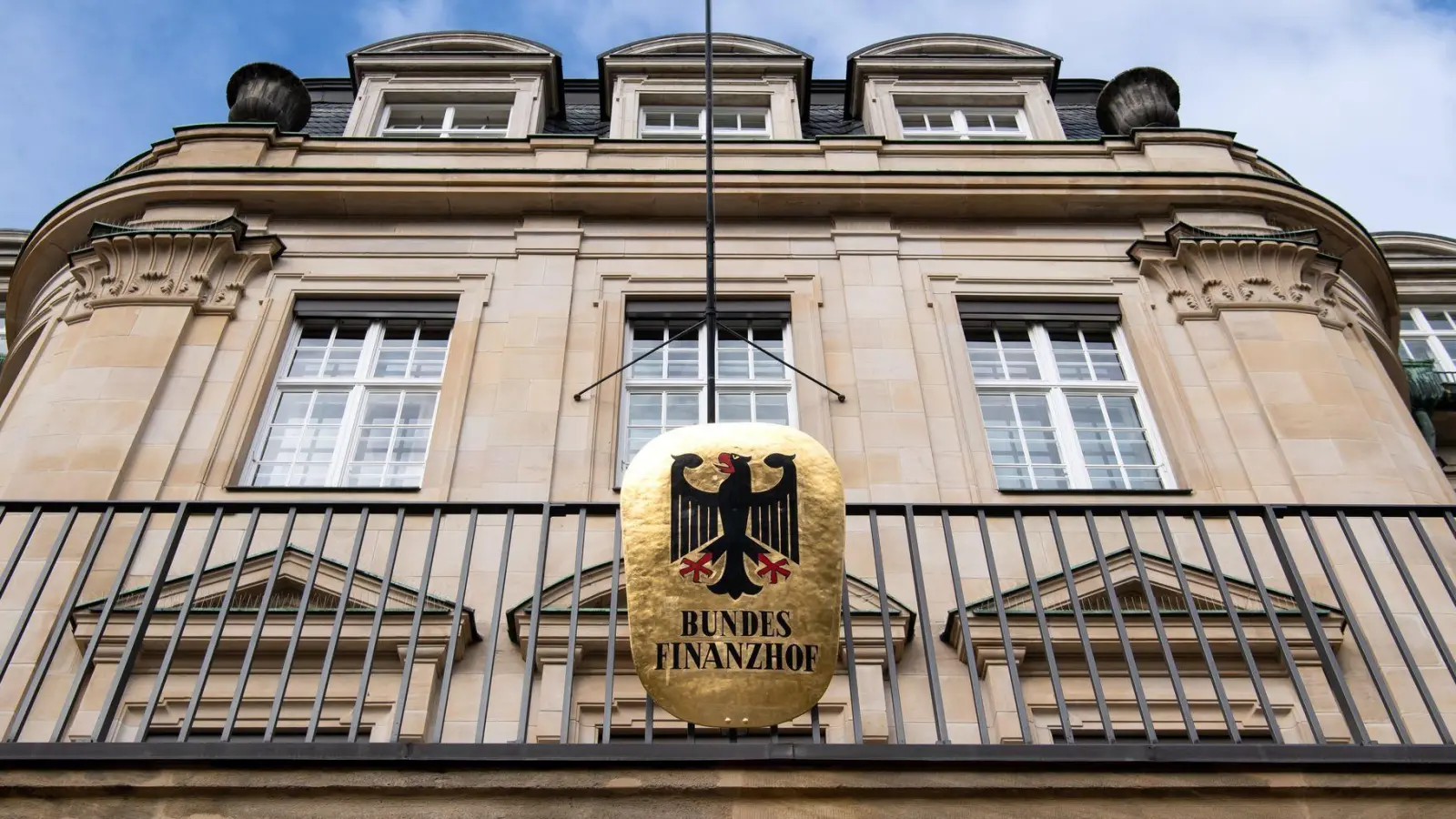 Der Bundesfinanzhof verliert einen Senat und Richterstellen. (Symbolbild) (Foto: Sven Hoppe/dpa)