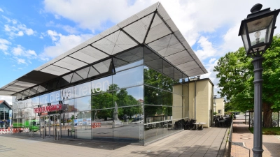 Weil der Große Saal im Theater Ansbach gesperrt ist, sucht die Stadt eine Ersatzspielstätte. (Archivbild: Jim Albright)
