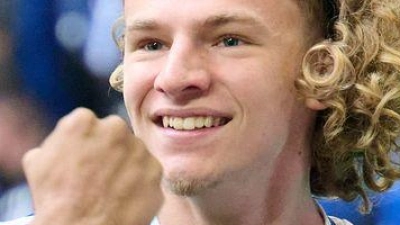 Schalke hatte gegen Elversberg Grund zur Freude. (Foto: Bernd Thissen/dpa)