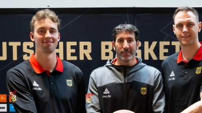 Franz Wagner, Alex Mumbru und Johannes Voigtmann in München. (Foto: Sven Hoppe/dpa)