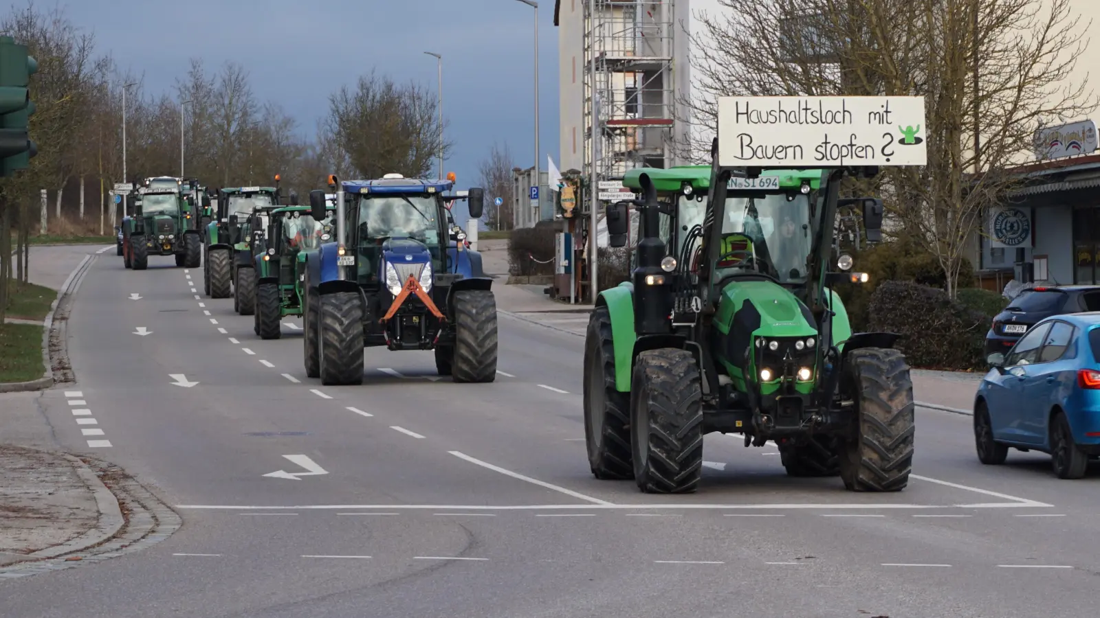 Konvoi ohne Ende auf den Straßen in Ansbach. (Foto: Andrea Walke)