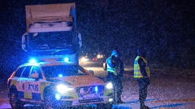Deutsche Erasmus-Studenten sind auf dem Weg ins finnische Lappland in einen Busunfall verwickelt worden. (Symbolbild)  (Foto: Johan Nilsson/TT News Agency/AP/dpa)
