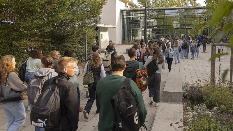 Die Hochschule begrüßte die zahlreichen Erstsemester-Studierenden aus den Bereichen Energieversorgung, Landwirtschaft, Umwelt und Ernährung. (Foto: HSWT/Beatrix Getze)