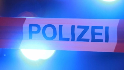 Die Polizei meldete erhebliche Verkehrsbehinderungen. (Symbolbild) (Foto: David Young/dpa)