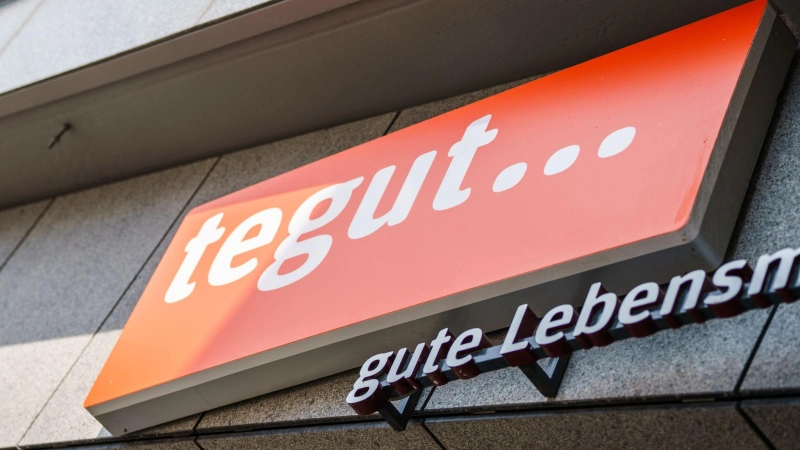 Die Marke Tegut wird verschwinden. In Ansbach darf die Edeka-Kette die Filiale übernehmen.  (Foto: Andreas Arnold/dpa)