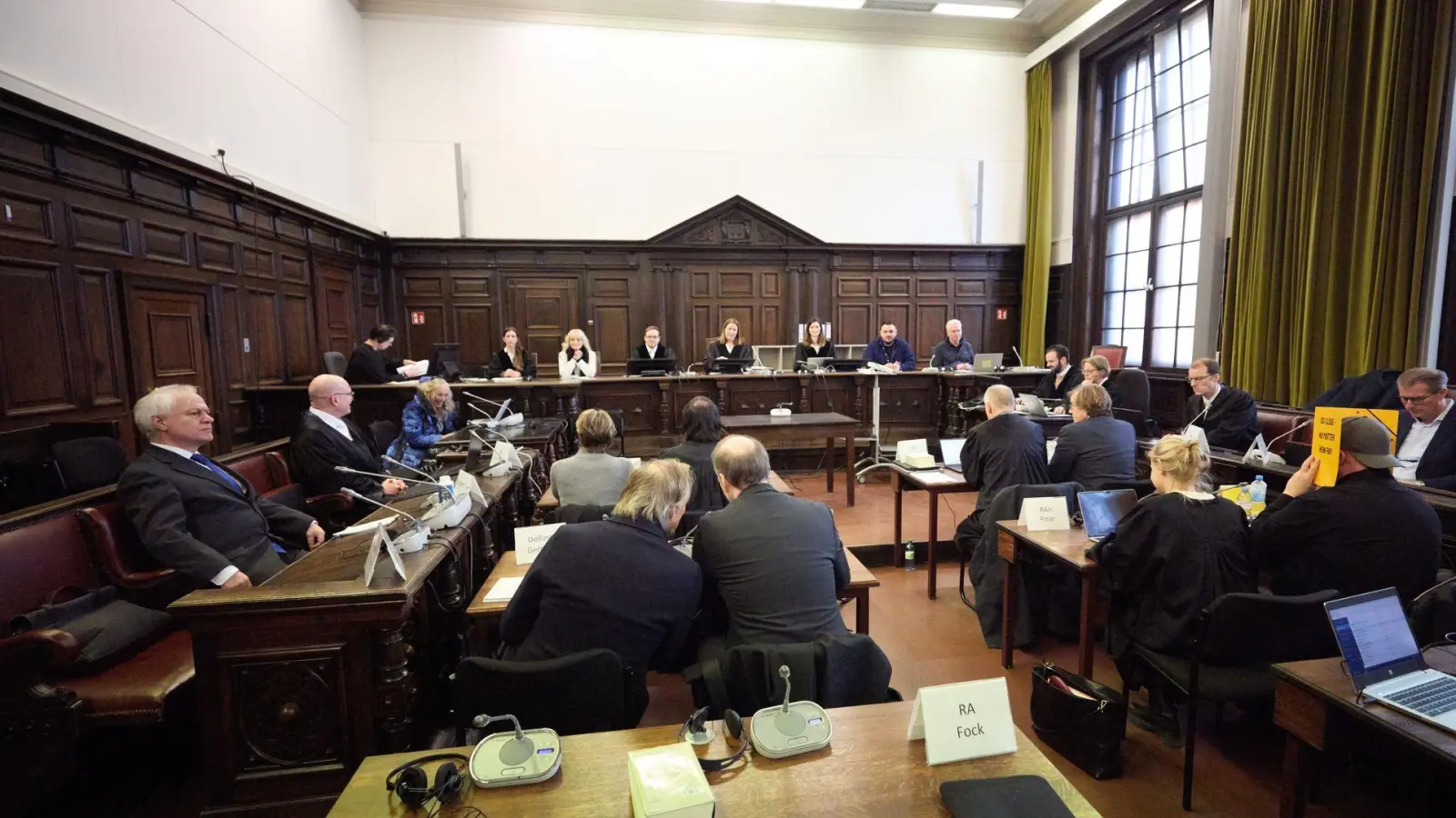 Der mutmaßliche Entführer sagt bereits zum fünften Mal aus. (Foto: Georg Wendt/dpa Pool/dpa)