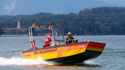 Die Wasserwacht wird am Sonntag zu einem Einsatz am Starnberger See gerufen. (Symbolbild) (Foto: Sven Hoppe/dpa)