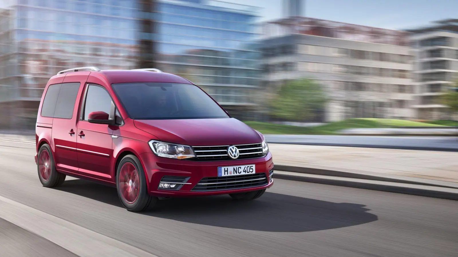 Für Kind und Kegel: Mit dem Hochdachkombi Caddy will VW Familien und allen anderen mit viel Platzbedarf möglichst viel von ebensolchem bieten. (Foto: Volkswagen AG/dpa-tmn)