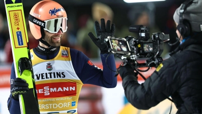 Pius Paschke ist nach Platz vier in Oberstdorf der einzige deutsche Hoffnungsträger auf den Tournee-Gesamtsieg. (Foto: Daniel Karmann/dpa)