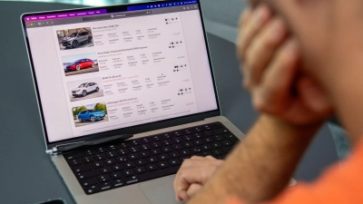 Überblick im E-Auto-Markt: Die Website „EV-Database.org“ katalogisiert die auf dem deutschen Markt verfügbaren oder ehemals verfügbaren Massenmodelle. (Foto: Nico Tapia/dpa-tmn)