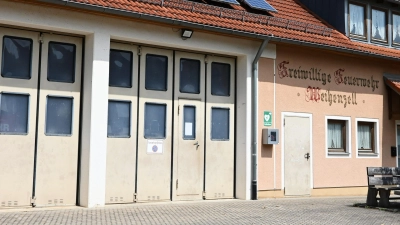 Beim Gerätehaus der Freiwilligen Feuerwehr Weihenzell im Hauptort sind bauliche Maßnahmen unausweichlich. (Foto: Luca Paul)