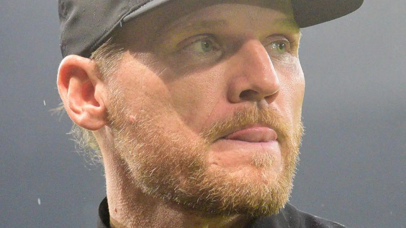 Sammelt Argumente als Dauerlösung für die Gladbacher Cheftrainer-Stelle: Eugen Polanski  (Foto: Daniel Bockwoldt/dpa)