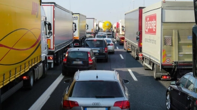 Die 2025 registrierten Staus auf den deutschen Autobahnen waren länger als im Vorjahr.  (Foto: G.C./Pixabay)