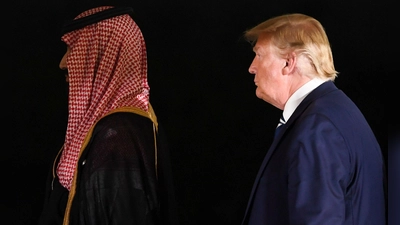In Riad trifft Donald Trump auf einen mächtigen Mann, der zwar nur genau halb so alt ist wie er, mit dem ihn ansonsten aber einiges verbindet: Saudi-Arabiens Thronfolger Mohammed bin Salman. (Archivbild) (Foto: Lukas Coch/AAP/dpa)