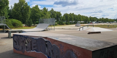Durch die neue Anlage wird der alte Skateplatz am ehemaligen Messegelände eigentlich nicht mehr gebraucht. Jugendliche nutzen ihn in ihrer Freizeit aber immer noch. (Foto: Florian Schwab)