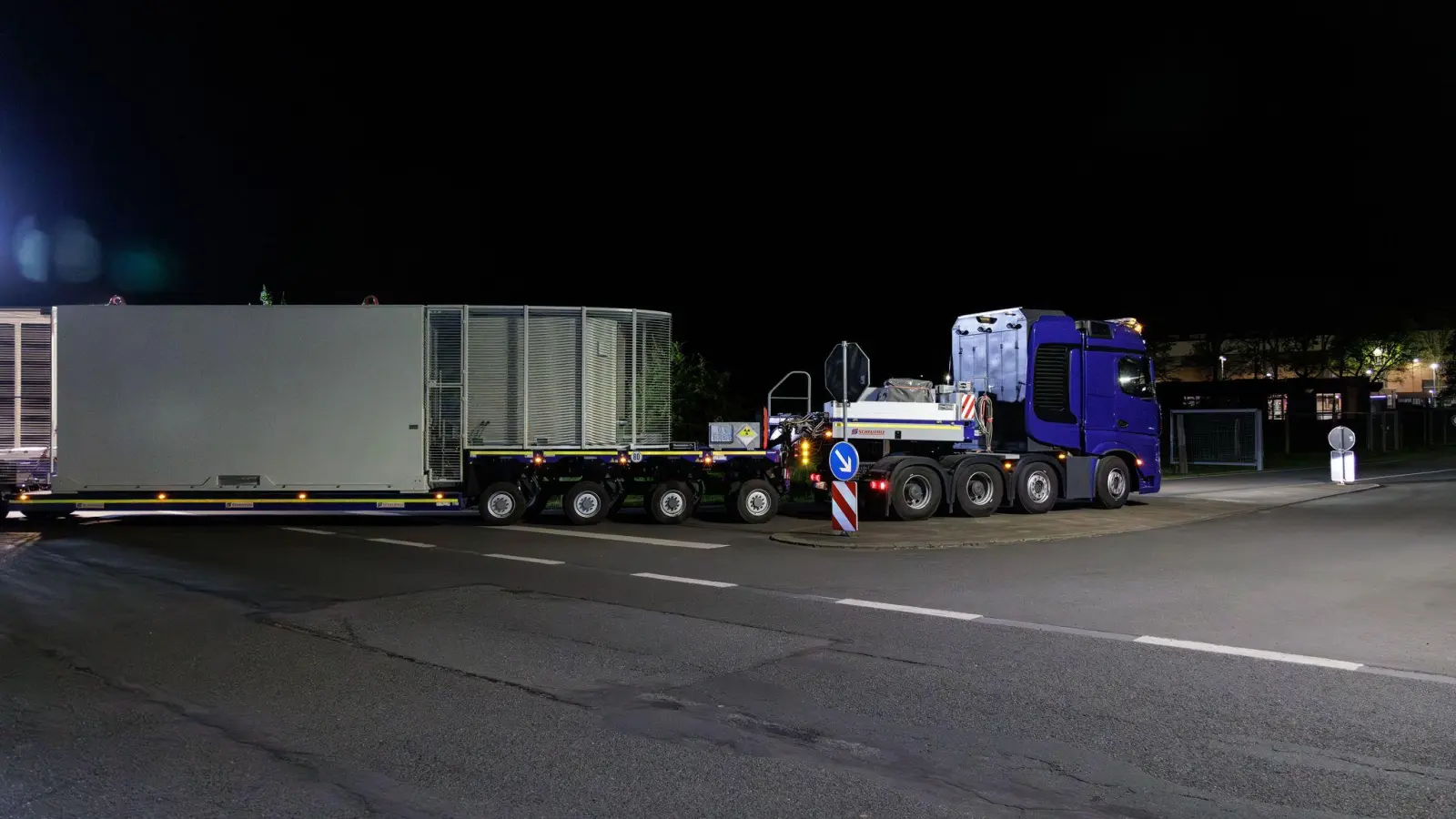 In den vergangenen Wochen fuhren schon mehrere Castor-Transporte durch Nordrhein-Westfalen. (Archivbild) (Foto: David Ebener/dpa)