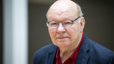 Berlins ehemaliger Regierender Bürgermeister Walter Momper (SPD) übt Kritik an seinem Amtsnachfolger Kai Wegner (CDU). (Foto: Hannes P. Albert/dpa)