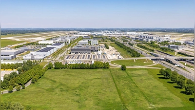 Die Luftaufnahme zeigt den geplanten Standort für die neue Konzertarena „Munich Arena“. (Foto: -/SWMUNICH Real Estate/Munich Arena/dpa)