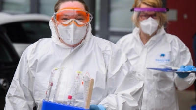 Pandemien lassen Gesellschaften gespaltener zurück als vorher (Archivbild) (Foto: Julian Stratenschulte/dpa)