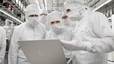 Mikrochips sind für zahlreiche Wirtschaftszweige unverzichtbar. (Symbolbild)  (Foto: Sebastian Kahnert/dpa)