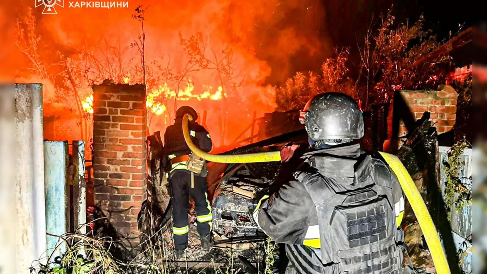 Russland greift die Ukraine trotz des Ultimatums von Trump mit unverminderter Härte an.  (Foto: Uncredited/Ukrainian Emergency Service via AP/dpa)