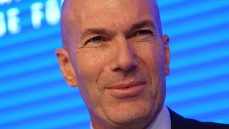 Zinédine Zidane unterschrieb einen Vertrag bis 2030. (Foto: Aurelien Morissard/AP/dpa)