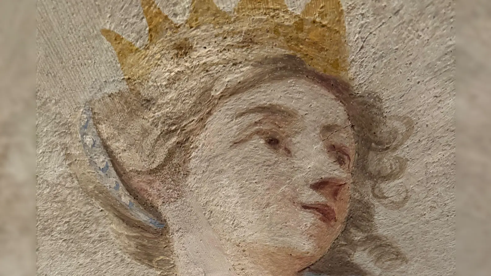 Dieses zarte Gesicht ist im Carlone-Fresko zu entdecken. (Foto: Lara Hausleitner)