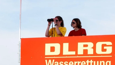 Im vergangenen Jahr waren mehr als 6000 Rettungsschwimmer an den Küsten im Einsatz. (Foto: Markus Scholz/dpa)