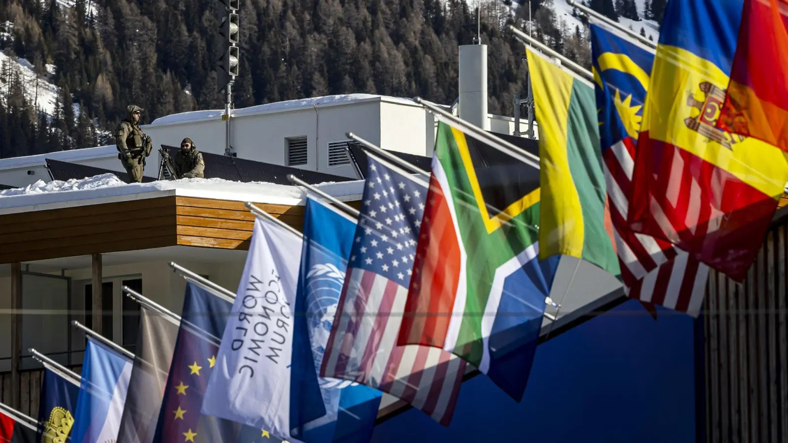 Das Weltwirtschaftsforum in Davos ist ein politisch-ökonomisches Spitzentreffen.   (Foto: Michael Buholzer/KEYSTONE/dpa)