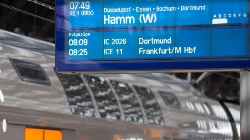 Das Deutschlandticket ist ein bundesweit gültiges Monatsabo für Busse und Bahnen im Nah- und Regionalverkehr. (Archivbild) (Foto: Thomas Banneyer/dpa)