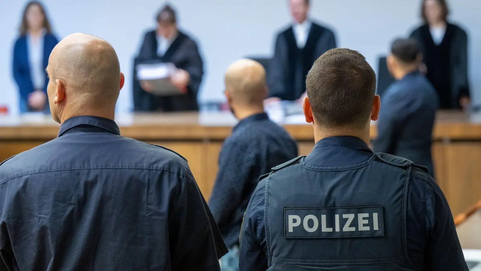 Der Ladenbesitzer steht nun zum zweiten Mal vor Gericht. (Archivbild) (Foto: Peter Kneffel/dpa)