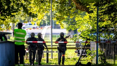 Das Motiv für die tödlichen Schüsse bei einem Rave-Event in der Schweiz ist weiter unklar.  (Foto: Michael Buholzer/KEYSTONE/dpa)