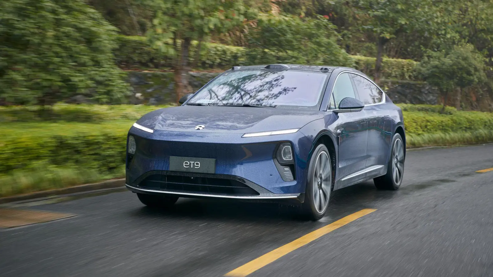 Wie First-Class-Fliegen am Boden: Der Tester ist vom Fahrkomfort des Nio ET9 begeistert. (Foto: Nio/dpa-tmn)