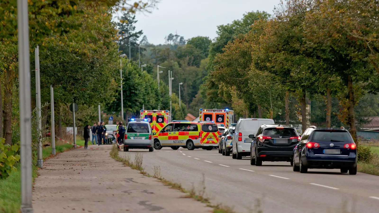 Am späten Nachmittag des 3. Oktober 2024 kam es auf der Schalkhäuser Landstraße in Ansbach zu dem Angriff, bei dem ein 47-Jähriger einen 28-Jährigen fast getötet hatte. Der Täter wurde später zu neuneinhalb Jahren Haft verurteilt. (Archivbild: Tizian Gerbing)