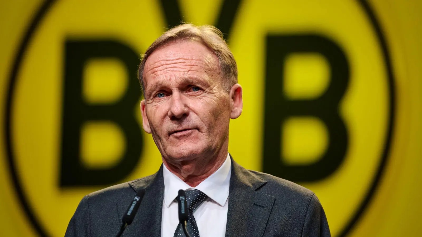 Für Hans-Joachim Watzke ist das Duell zwischen Borussia Dortmund und Bayern München das größte Spiel in Deutschland. (Foto: Bernd Thissen/dpa)