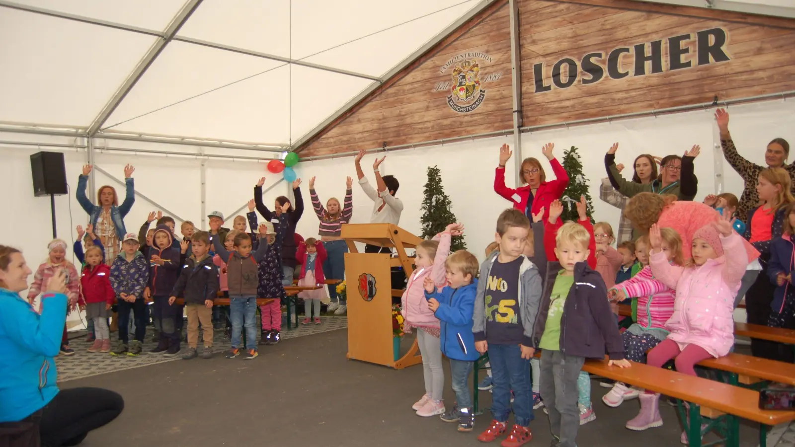 Die Kinder bereicherten durch ihre Liedbeiträge die feierliche Eröffnung der Kindertagesstätte. (Foto: Christa Frühwald)